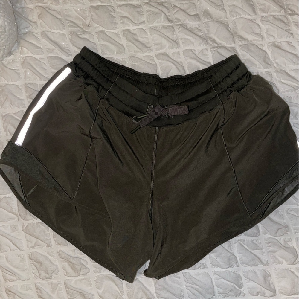 Lululemon Speed Short Size 8 Green Short